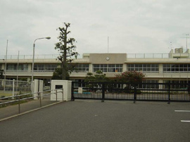久住第一小学校まで350ｍ