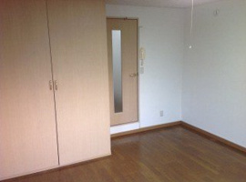 ゆったり過ごせる居間です