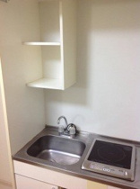 コンパクトなキッチンで掃除もラクラク