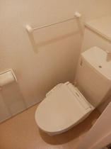 ゆったりとした空間のトイレです