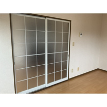こちらの居間で趣味の時間をお楽しみください