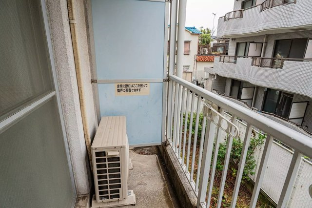 落ち着いた時間を過ごせるバルコニーです