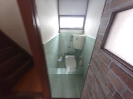 コンパクトで使いやすいトイレです
