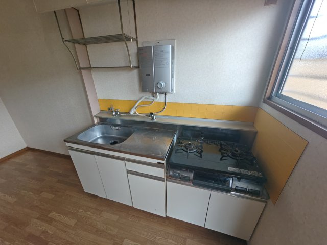 コンパクトなキッチンで掃除もラクラク