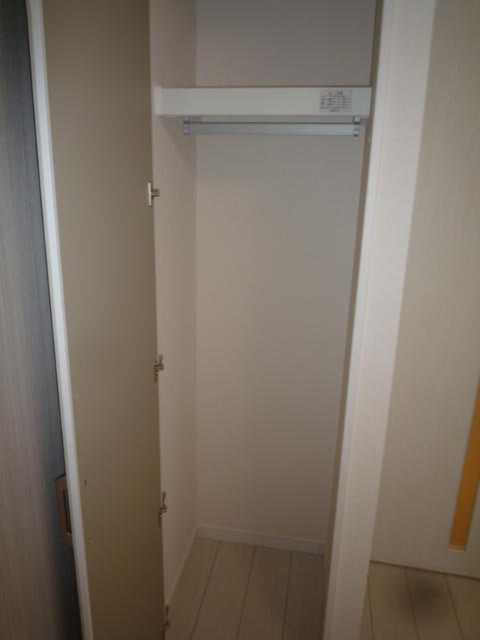 イルミナハイム笹塚の収納|同建物別部屋参考写真