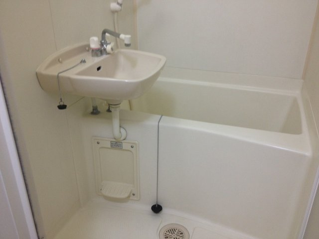 日々の疲れを癒すお風呂付です