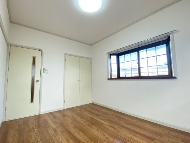 画像は同物件別室になります。