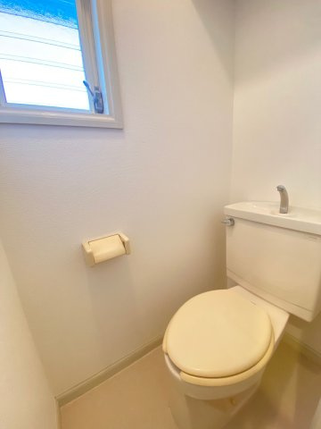 画像は同物件別室になります。