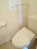 清潔感のあるトイレです