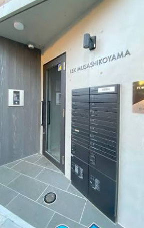 レクス武蔵小山のエントランス|建物の内部です