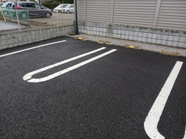 駐車場に車を止められます