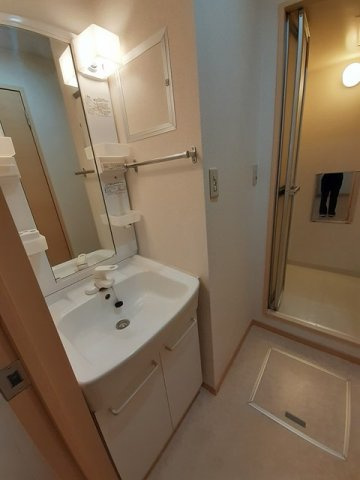 コンパクトで使いやすい洗面所