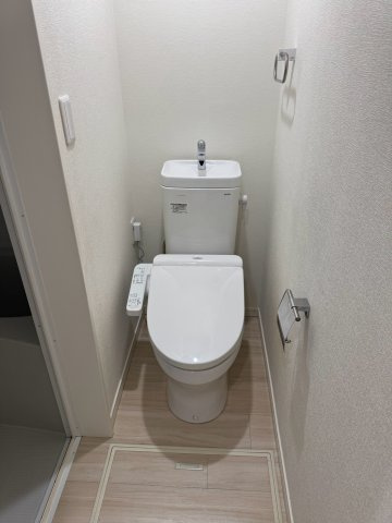 シンプルで使いやすいトイレです