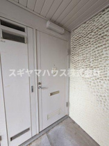 毎日通るエントランスはこのようになっています
