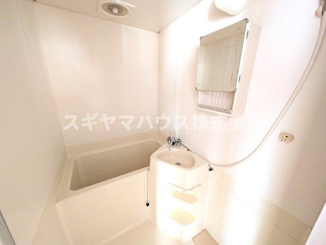 ゆったり過ごせるお風呂です