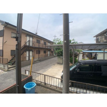 内装は落ち着いています