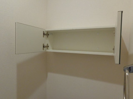 トイレ戸棚