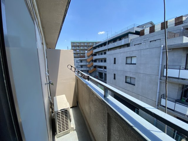 広々としたバルコニーです