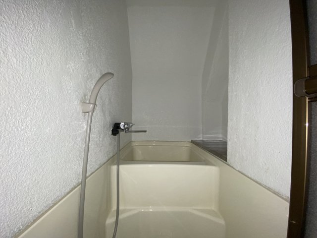日々の疲れを癒すお風呂付です