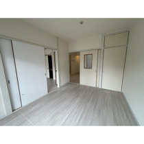 内装は落ち着いています