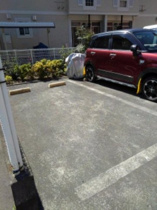 車をお持ちの方に嬉しい駐車場付きの物件です