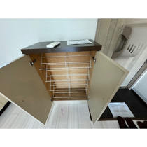 明るい色調の室内です