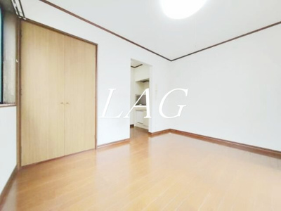 【寝室】 | ラフォーレサカイ  | 寝室です。