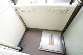 開放的で明るい空間を演出してくれるバルコニーです