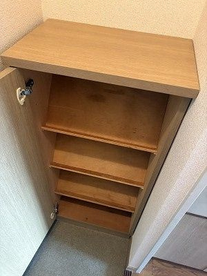 メゾン・アネックスの玄関