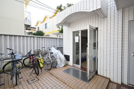 エントランスです