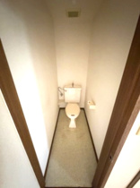コンパクトで使いやすいトイレです