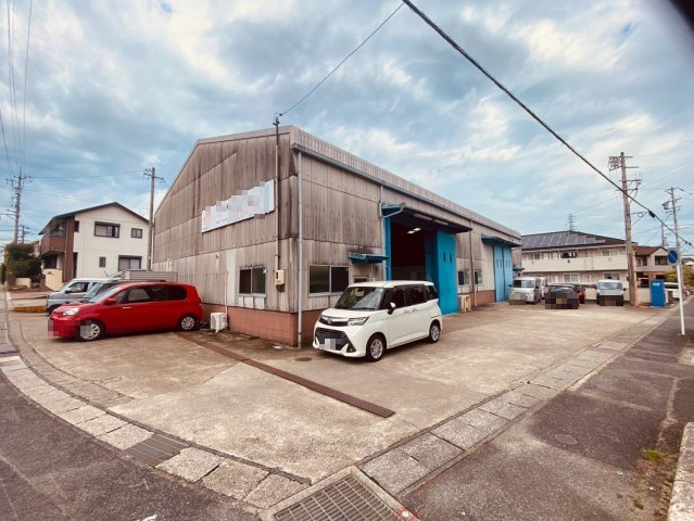 竜神町飛越倉庫の外観