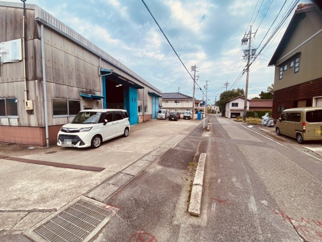 竜神町飛越倉庫の外観