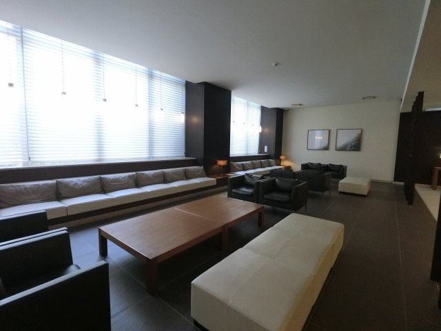 パークアクシス西船橋本郷町のロビー