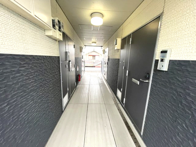 レオパレスナカトミのロビー