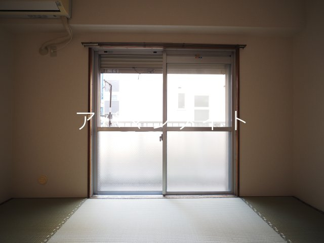 【寝室】 | フラットスズキ