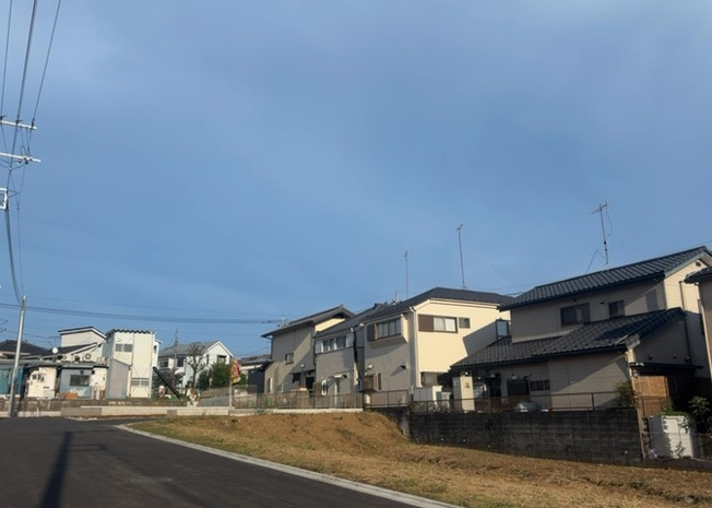 【展望】 | 眺望を気にして物件を探す場合、前面に建物が建っていないか現地で確認しましょう！前面に建物があると景色はもちろん、日当たりや風通しにも影響が出てきます。住んだ時のことを想像しながら現地見学をしましょう。