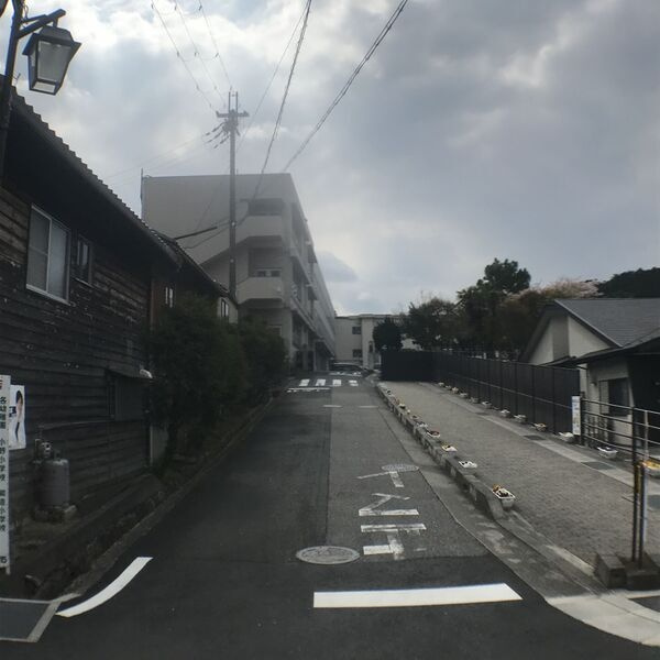 リーベン絹の周辺