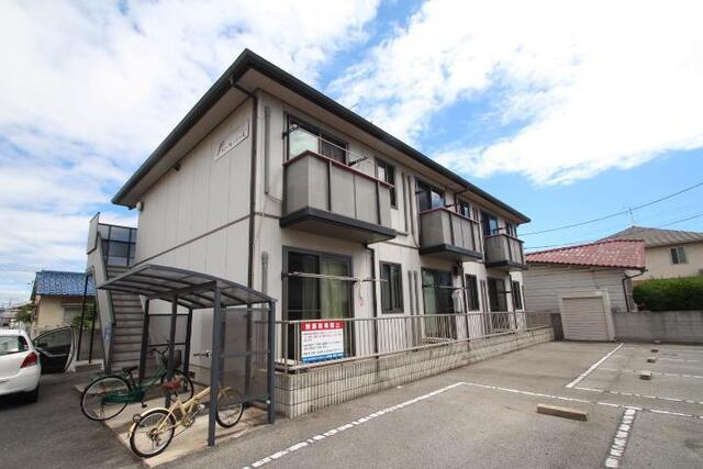 サン・クレバリーC棟
