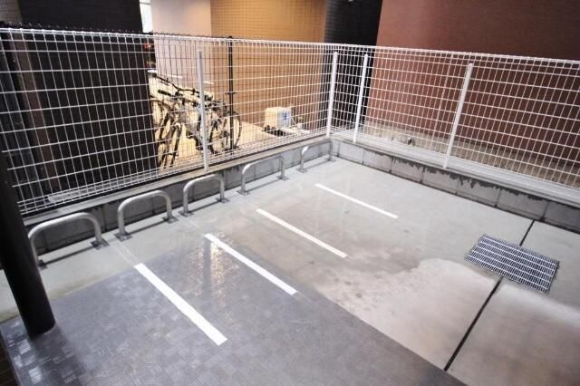 エムズ両国亀沢の駐車場