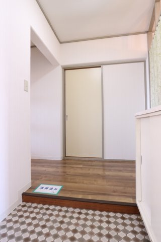 マインドスクエア伊川の玄関