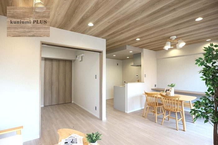 ライオンズマンション住吉公園の居間・リビング