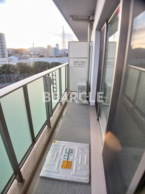 【バルコニー】 | ＳＵＮ | バルコニーからの眺めを楽しみながら食事をしませんか