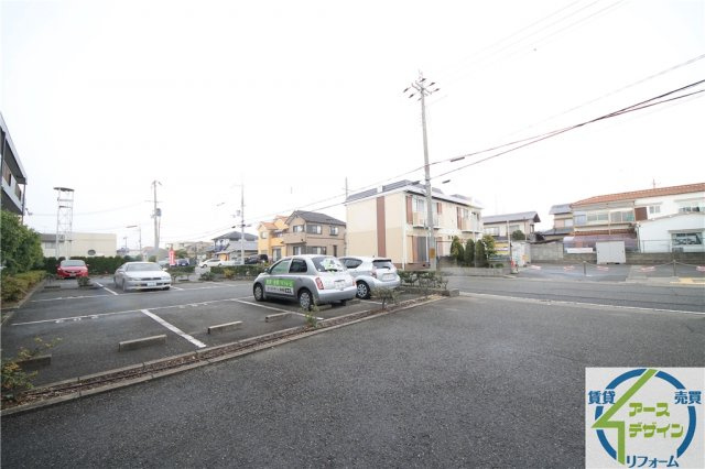 ヴェーデルカーサ―の駐車場