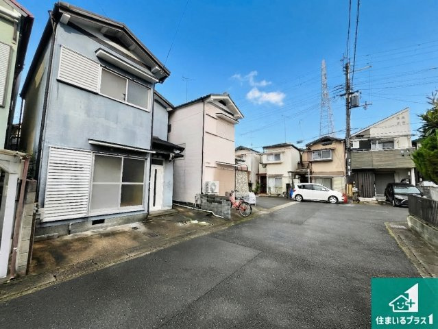 京都市伏見区向島上林町　第1期　売土地の前面道路含む現地写真|周辺は落ち着いた街並みの住宅地！子育てがしやすい住環境です！まだ未完成ですが、現地でしかわからない事もございます。是非一度ご覧ください。