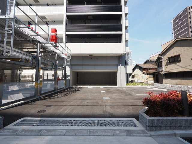 ARCOBALENO OSAKA FUSEの駐車場