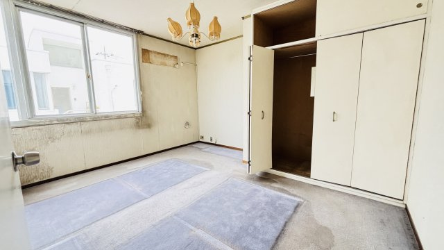 【寝室】