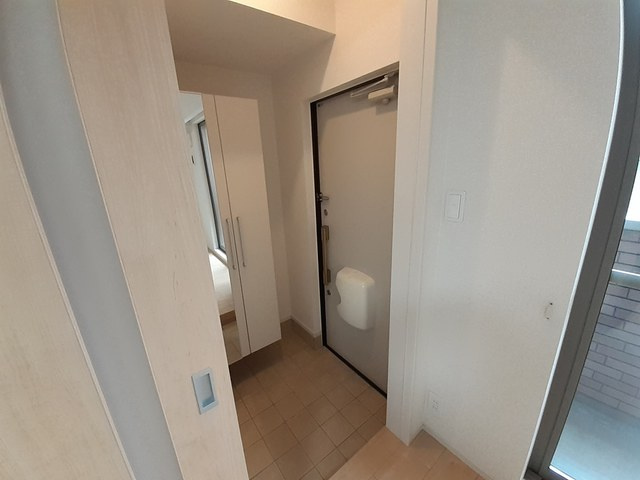 【玄関】