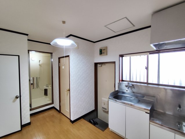 平和コーポ1号館の居間・リビング