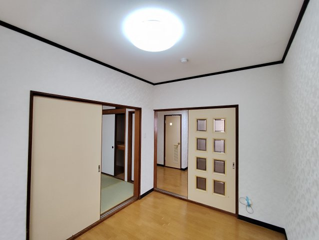 平和コーポ1号館の洋室